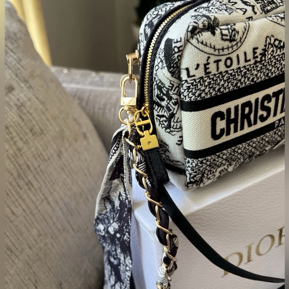 Dior Black & White Canvas Logo Crossbody Bag - Picture 4 of 5